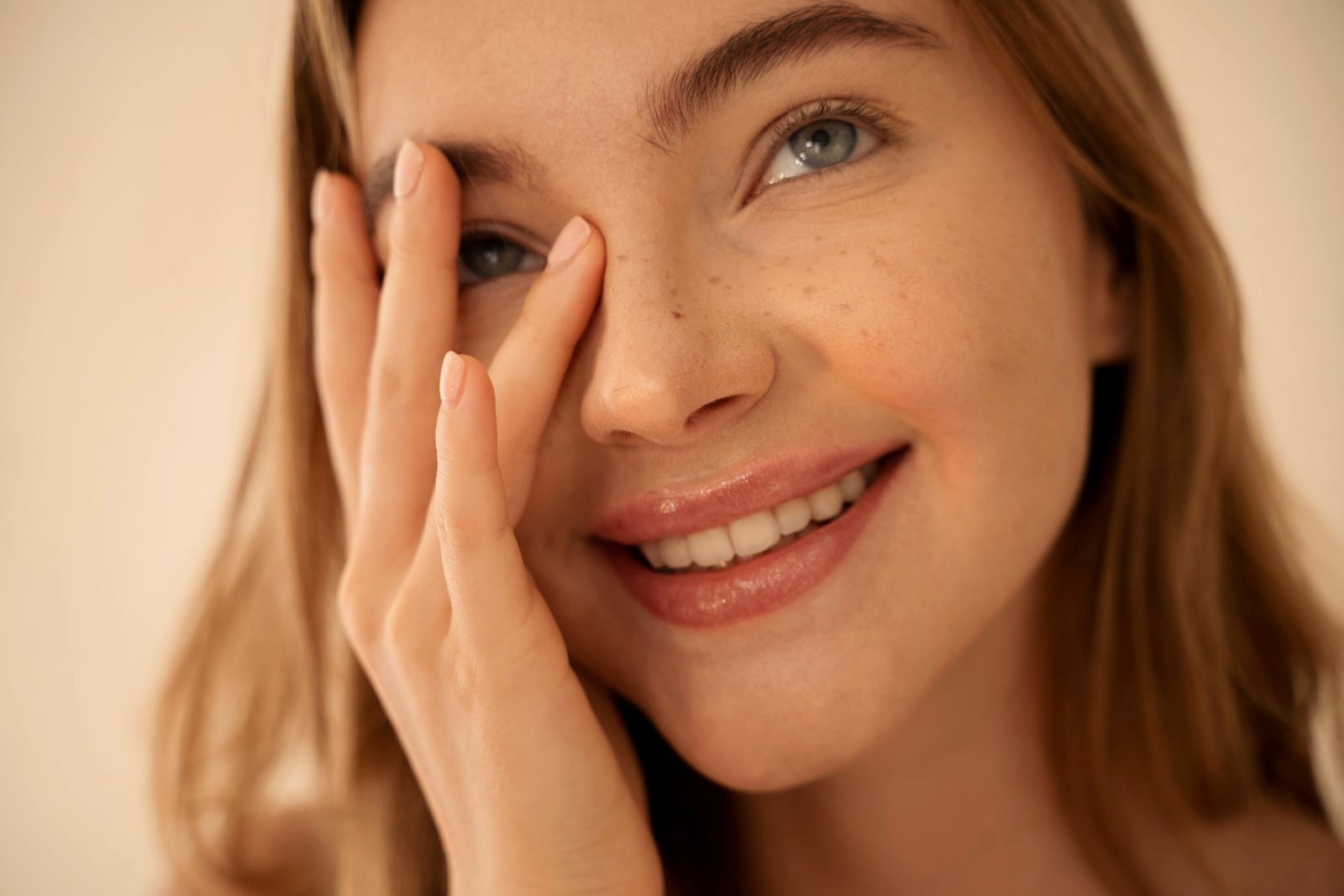 An editorial detail portrait